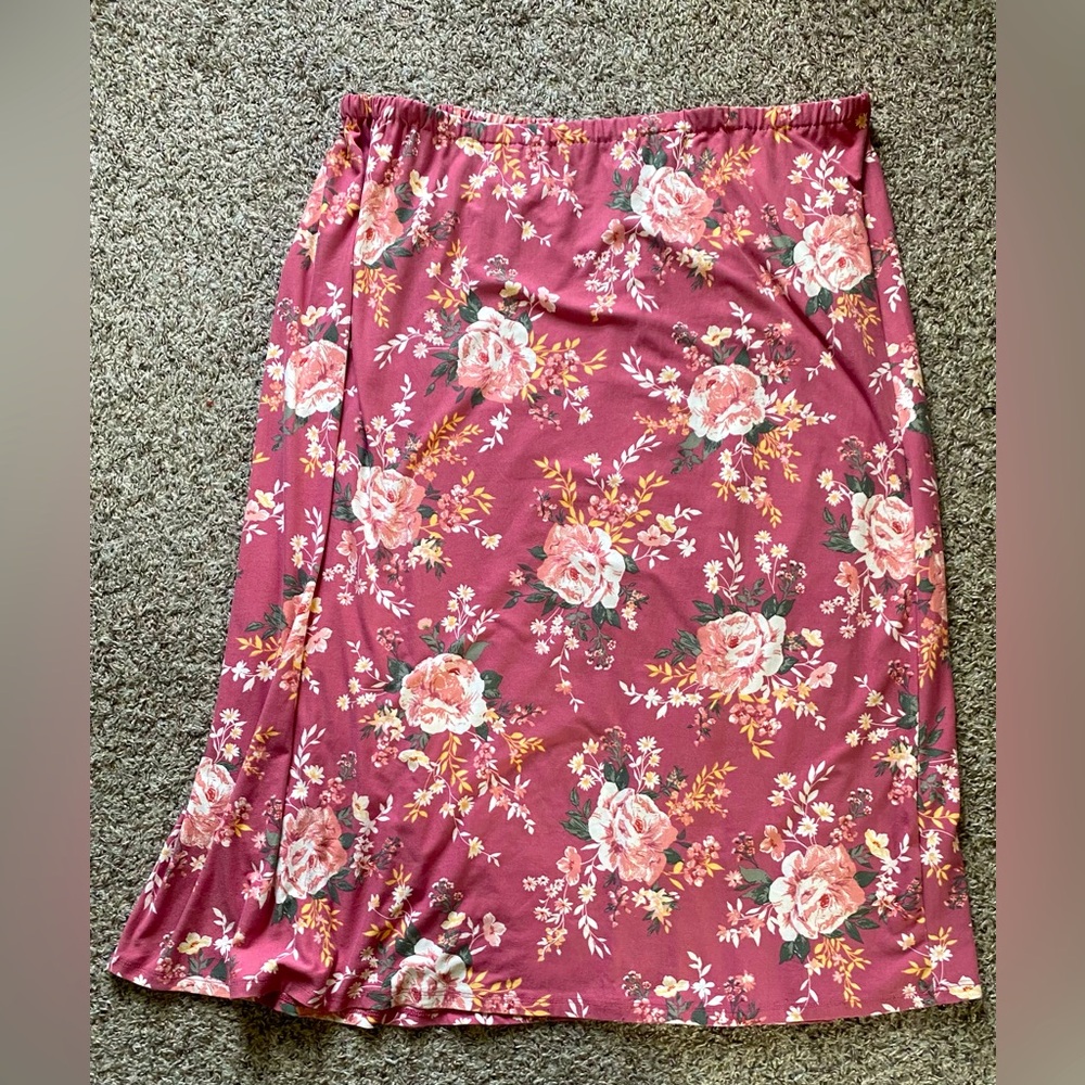 Floral Maxi Skirt in Dusty Pink and White